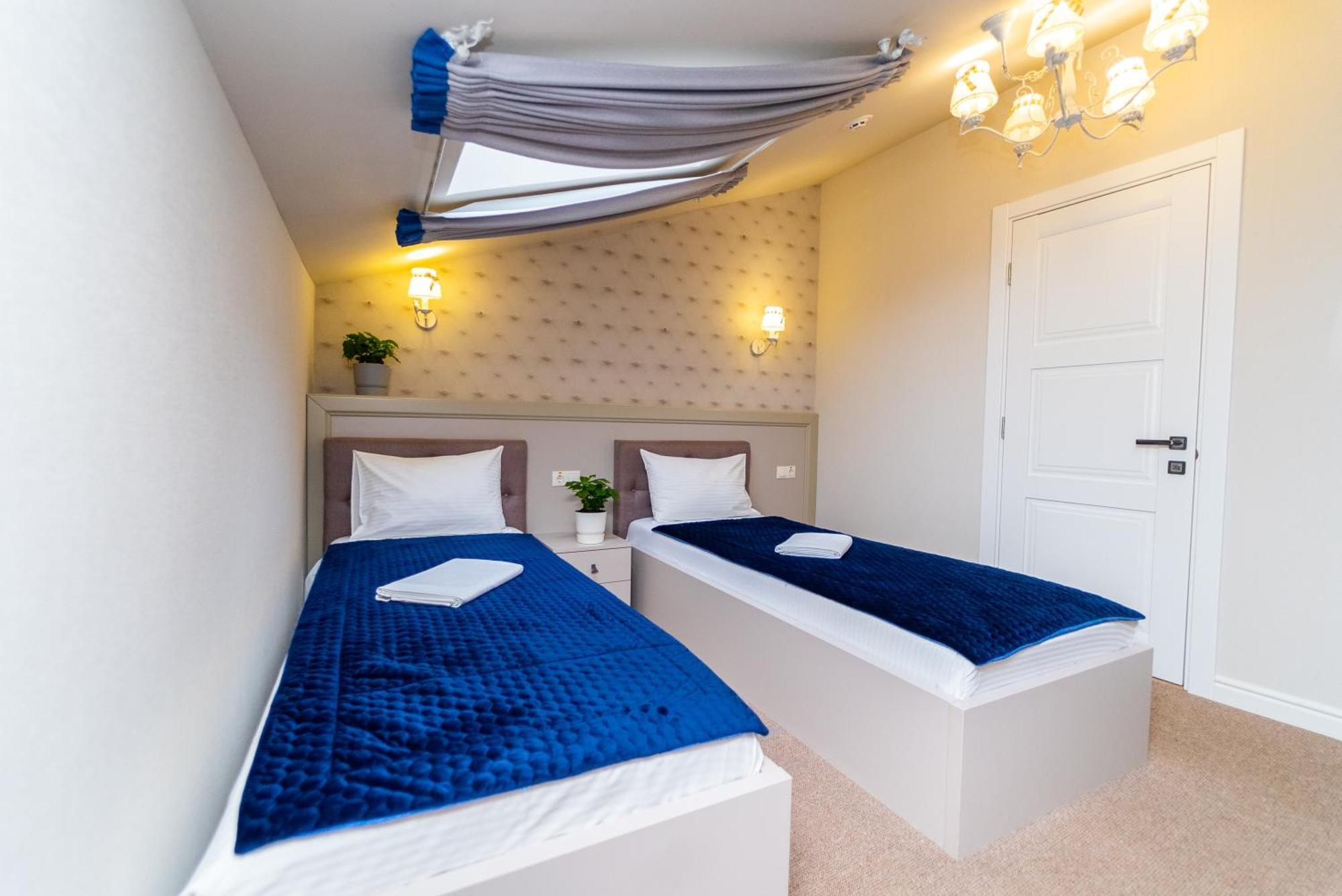 Maner Hotel Οδησσός Εξωτερικό φωτογραφία