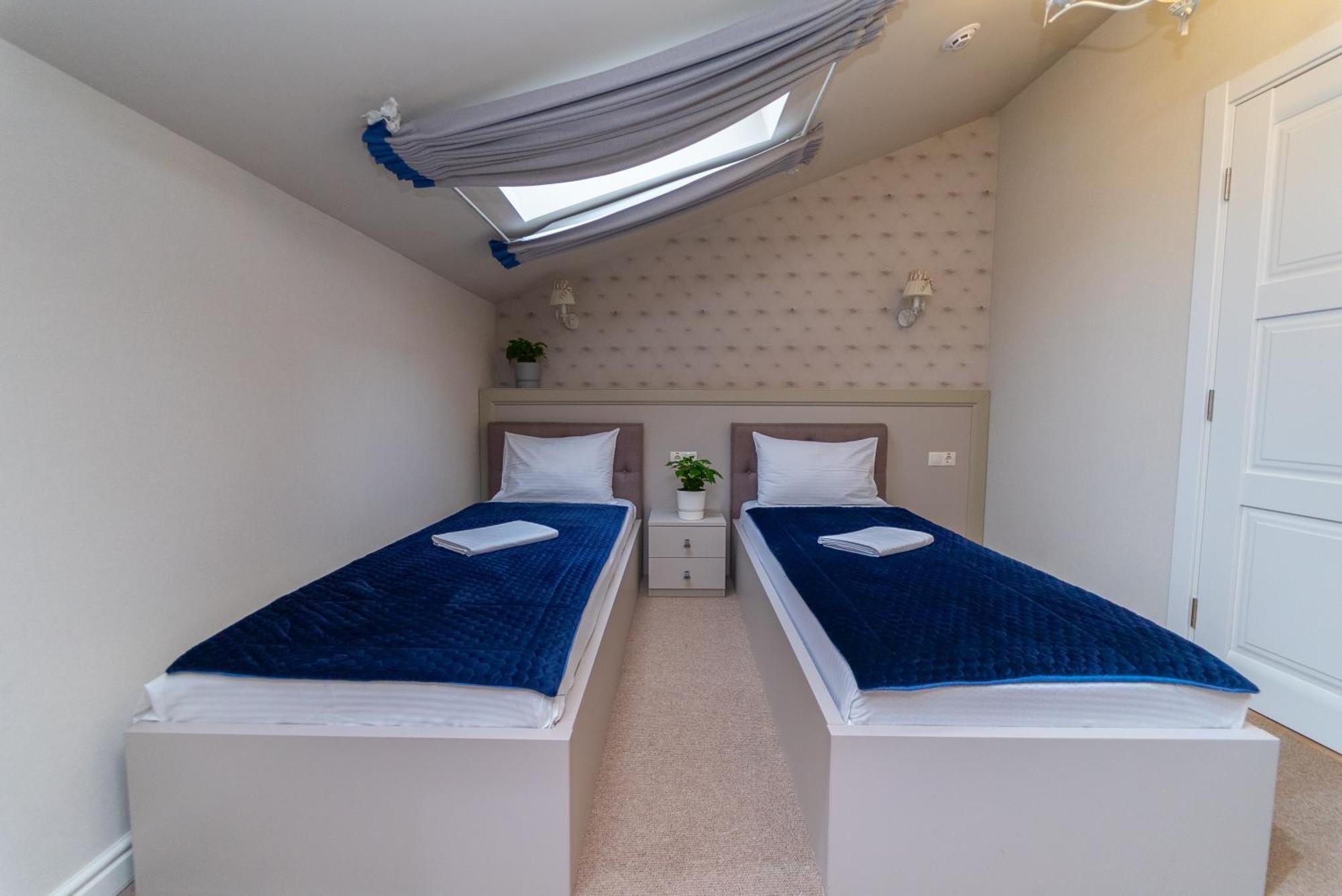 Maner Hotel Οδησσός Εξωτερικό φωτογραφία